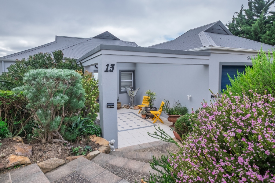 5 Bedroom Property for Sale in Murdock Valley Western Cape